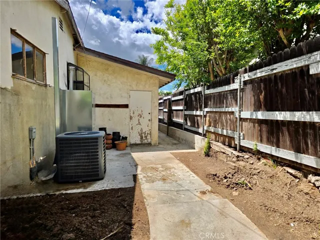 1220 Russell Street, La Habra, California 90631