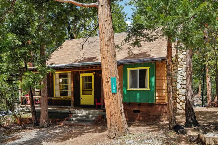 1-web-or-mls-Circle Way-S1504-001