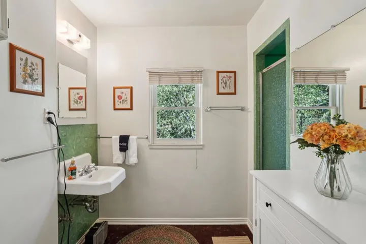 17-web-or-mls-Circle Way-S1504-018