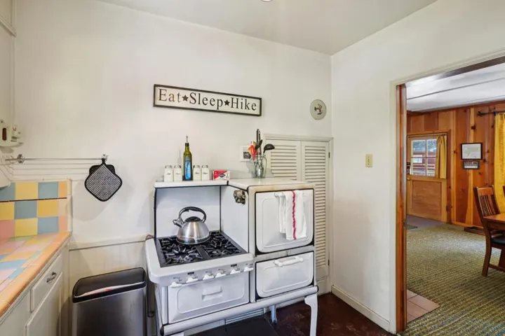 13-web-or-mls-Circle Way-S1504-013