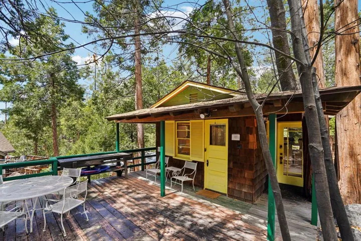 21-web-or-mls-Circle Way-S1504-026