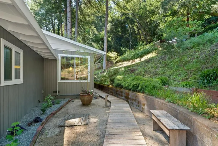 100 Camino Sinuoso, Scotts Valley, California 95066