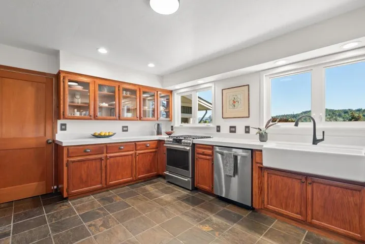 100 Camino Sinuoso, Scotts Valley, California 95066