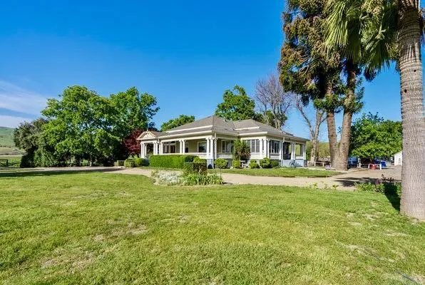610 San Felipe Road, Gilroy, California 95020
