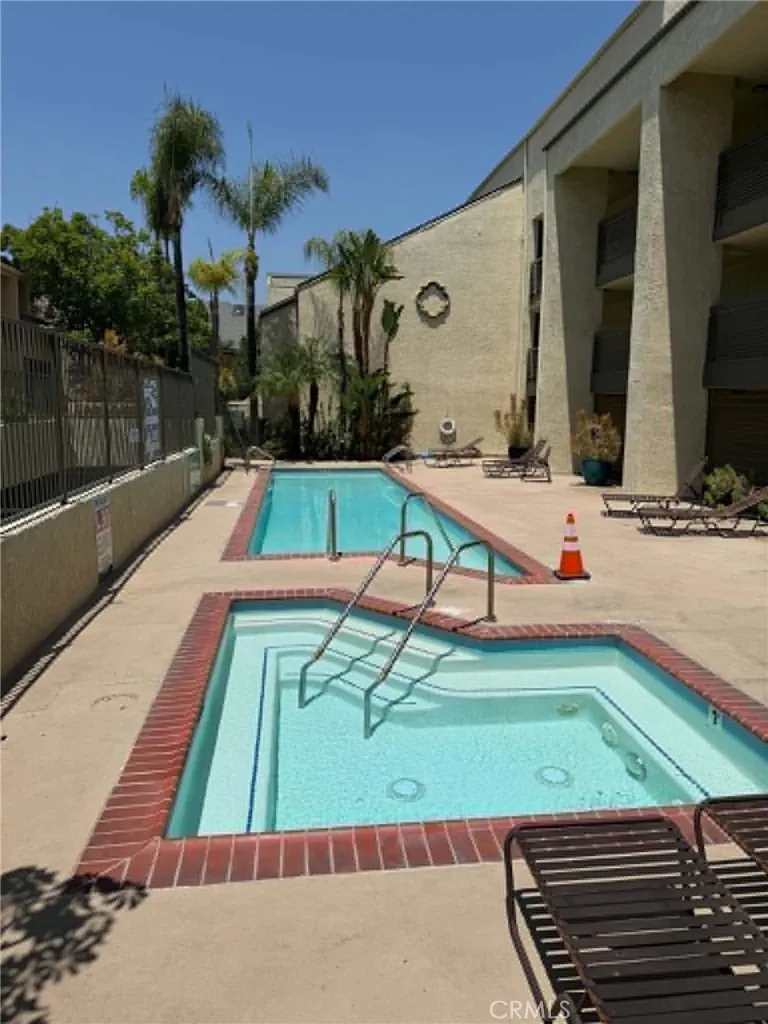 Community pool