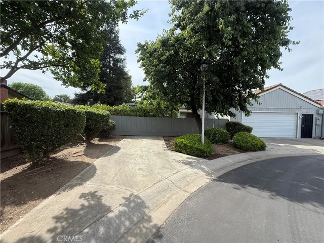 1854 Cougar Lane, Clovis, California 93611
