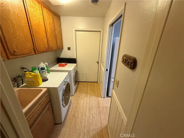1854 Cougar Lane, Clovis, California 93611