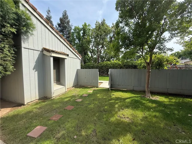 1854 Cougar Lane, Clovis, California 93611