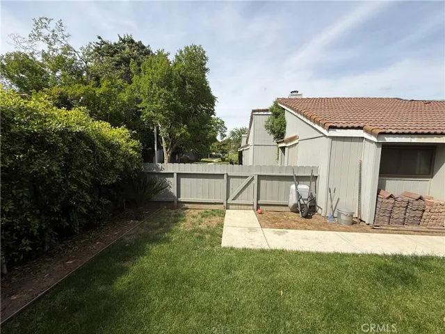 1854 Cougar Lane, Clovis, California 93611