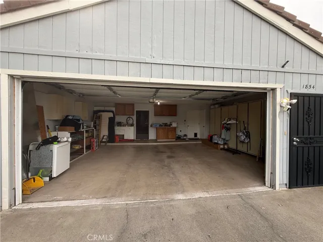 1854 Cougar Lane, Clovis, California 93611