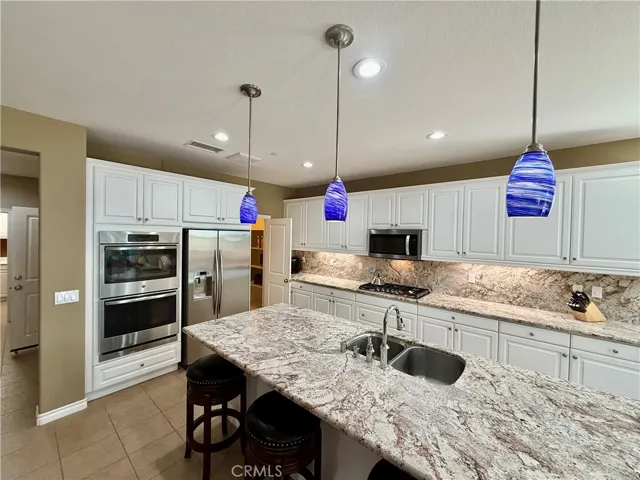 32574 Glick Court, Temecula, California 92592