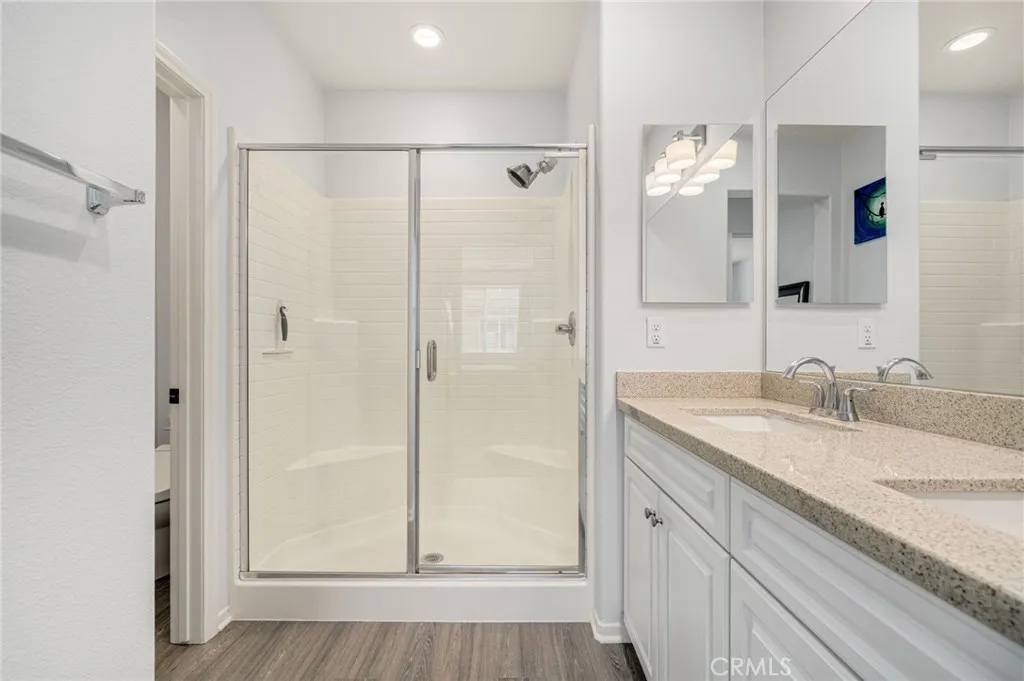 2nd Full Bathroom