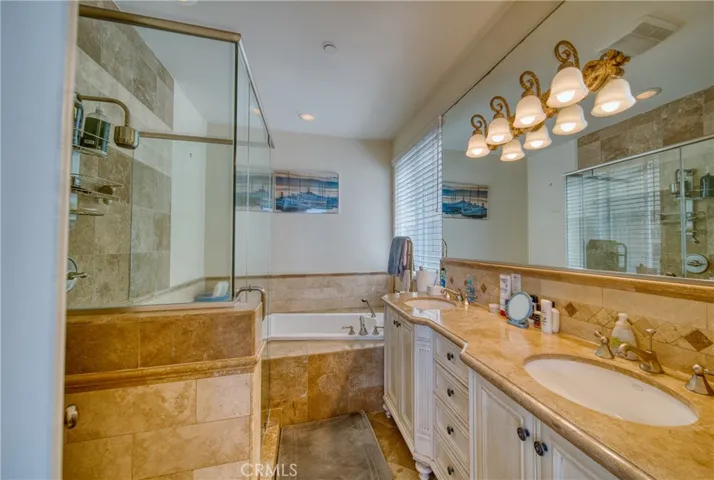 Primary​​‌​​​​‌​​‌‌​​‌​​​‌‌​​​‌​​‌‌​​‌‌​​‌‌​​​​ bathroom