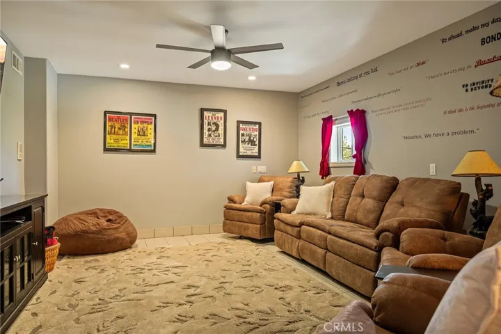 Cozy Den for All to Enjoy!