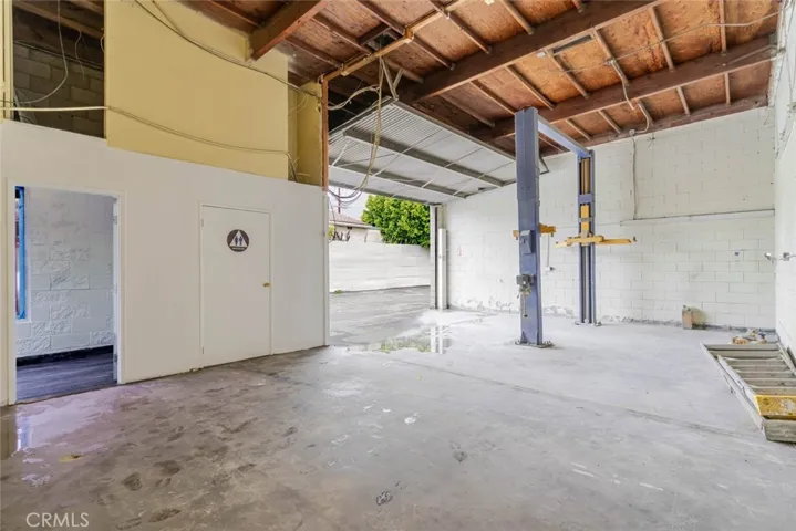 7820 Lankershim Boulevard, North Hollywood, California 91605
