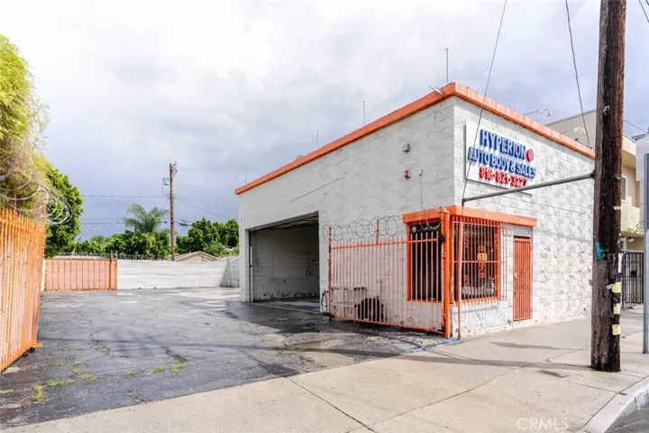 7820 Lankershim Boulevard, North Hollywood, California 91605