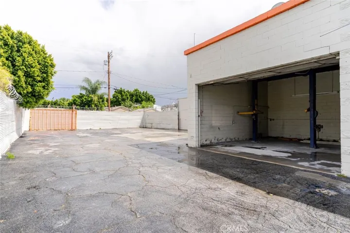 7820 Lankershim Boulevard, North Hollywood, California 91605