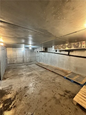 Walk-in freezer