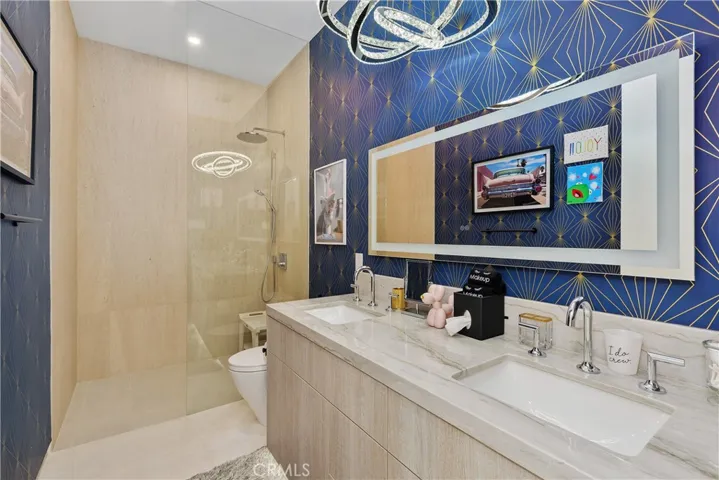 SECONDARY BATH