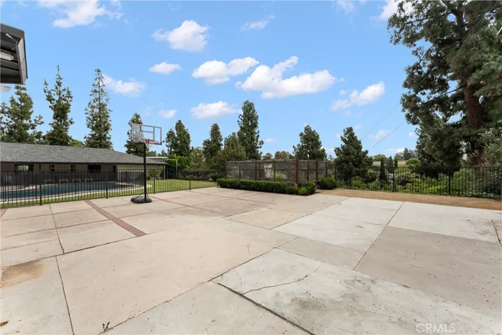 510 W Laguna Road, Fullerton, California 92835