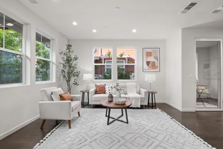 2104 Vincenzo, San Jose, California 95133