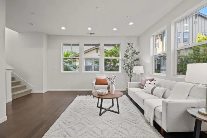 2104 Vincenzo, San Jose, California 95133
