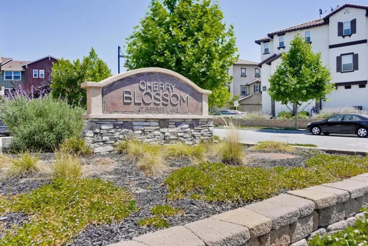 2104 Vincenzo, San Jose, California 95133
