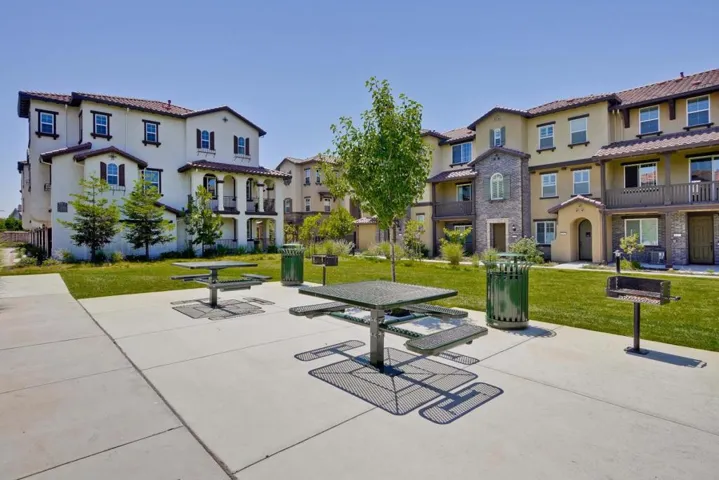 2104 Vincenzo, San Jose, California 95133