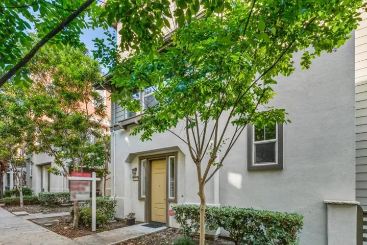 2104 Vincenzo, San Jose, California 95133