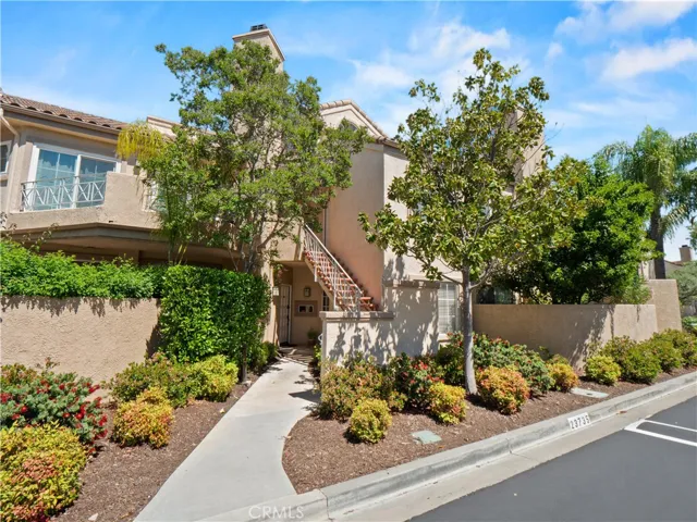 23735 Del Monte 170, Valencia, California 91355