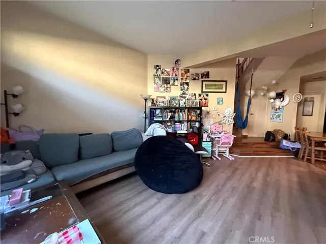 Living Room/Dining area