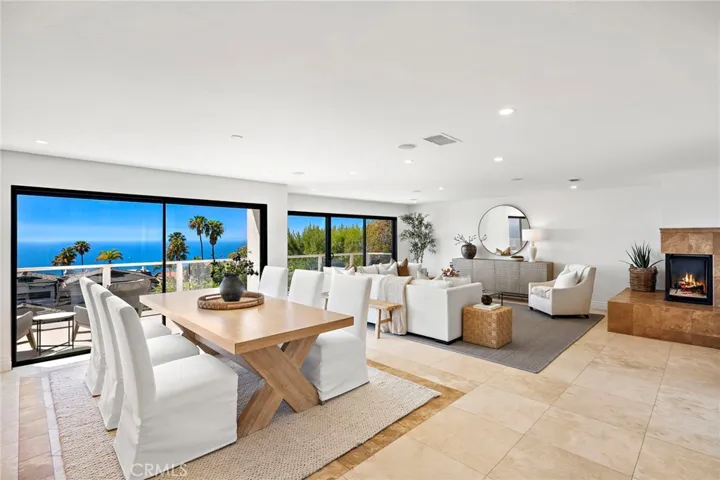 725 Balboa Avenue, Laguna Beach, California 92651