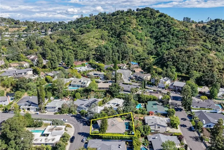 11500 Dona Cecilia, Studio City, California 91604