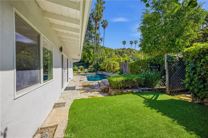 11500 Dona Cecilia, Studio City, California 91604