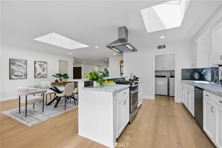 11500 Dona Cecilia, Studio City, California 91604