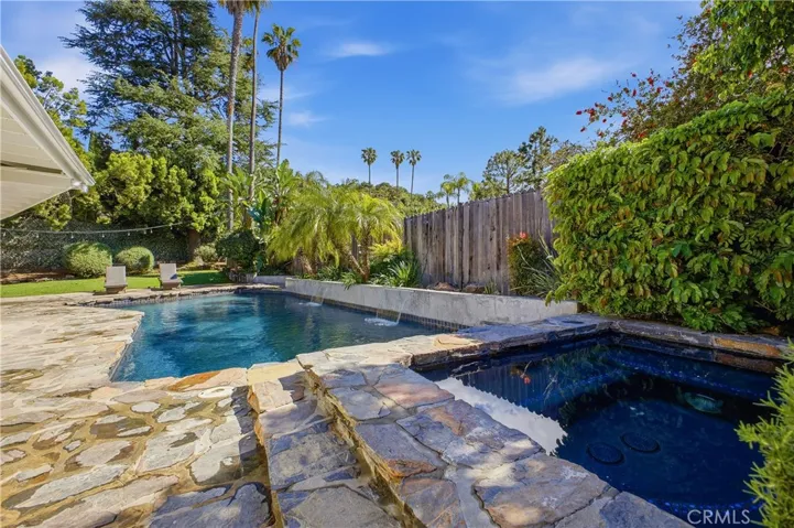 11500 Dona Cecilia, Studio City, California 91604
