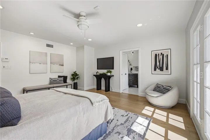 11500 Dona Cecilia, Studio City, California 91604