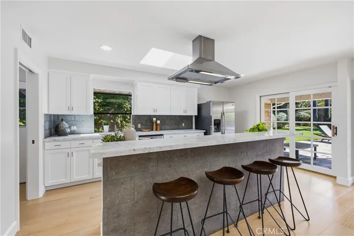 11500 Dona Cecilia, Studio City, California 91604