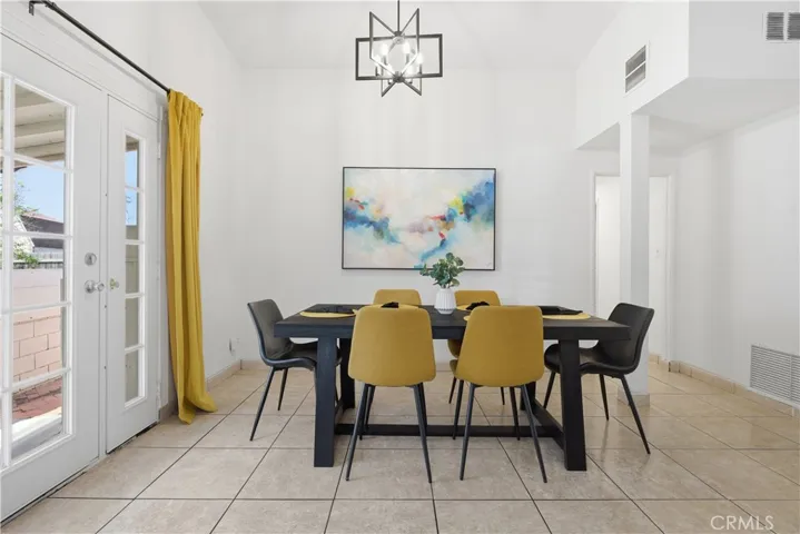 main house dining area