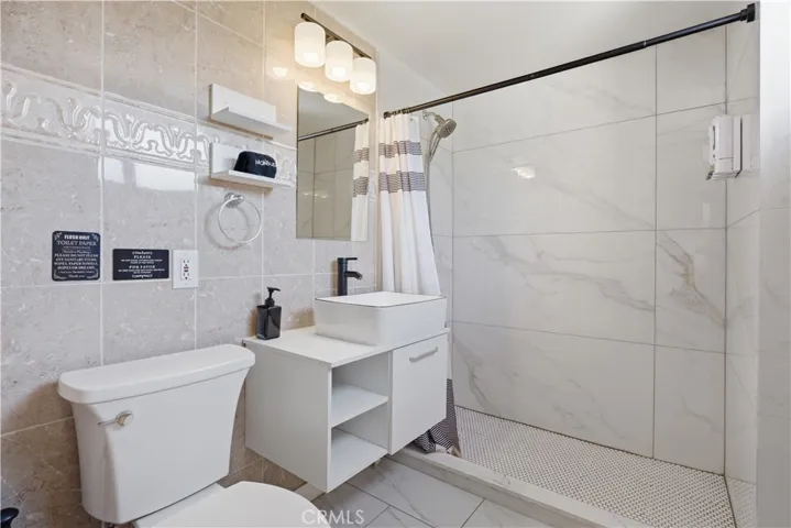 main house master bathroom