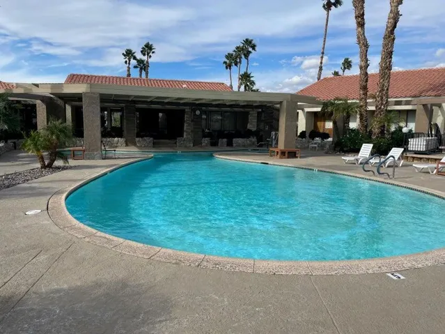 SVMainpool