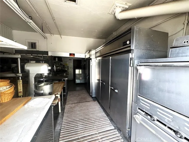 592 N La Cadena, Colton, California 92324