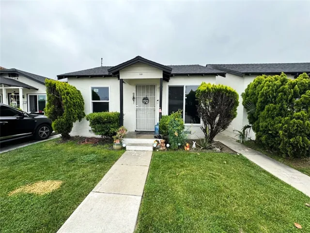 592 N La Cadena, Colton, California 92324