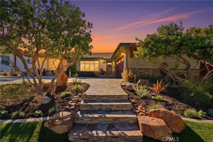 5220 E El Roble, Long Beach, California 90815