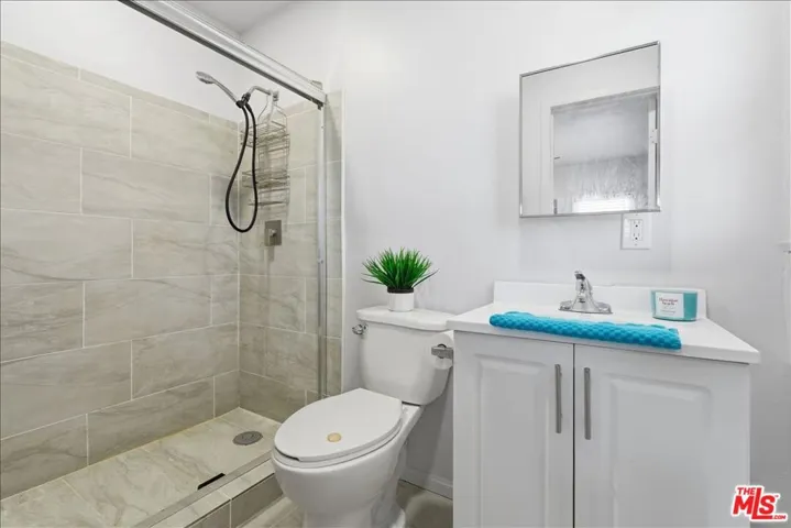 1232 W 74th Street, Los Angeles, California 90044