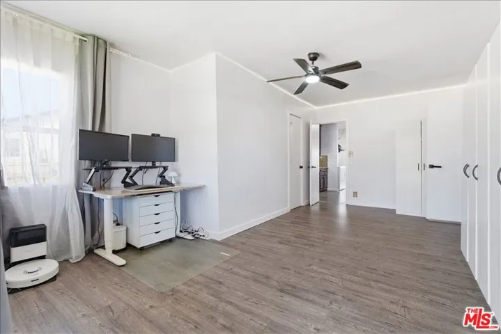 1232 W 74th Street, Los Angeles, California 90044