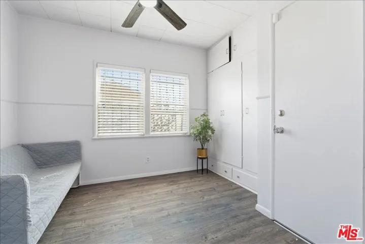 1232 W 74th Street, Los Angeles, California 90044