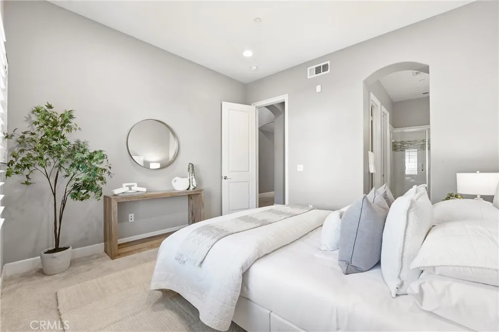 Downstairs Suite
