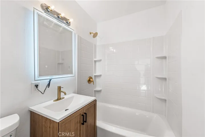 14840 Polk Street, Sylmar, California 91342