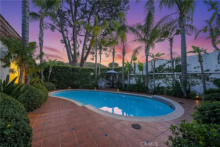 Private pool area